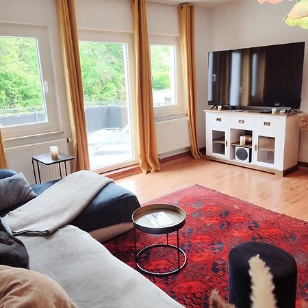 Haus Mediterran: Cozy Lakeside Retreat with Garden Radolfzell am Bodensee Exterior photo
